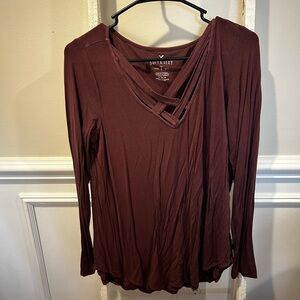 Women's Burgundy Top